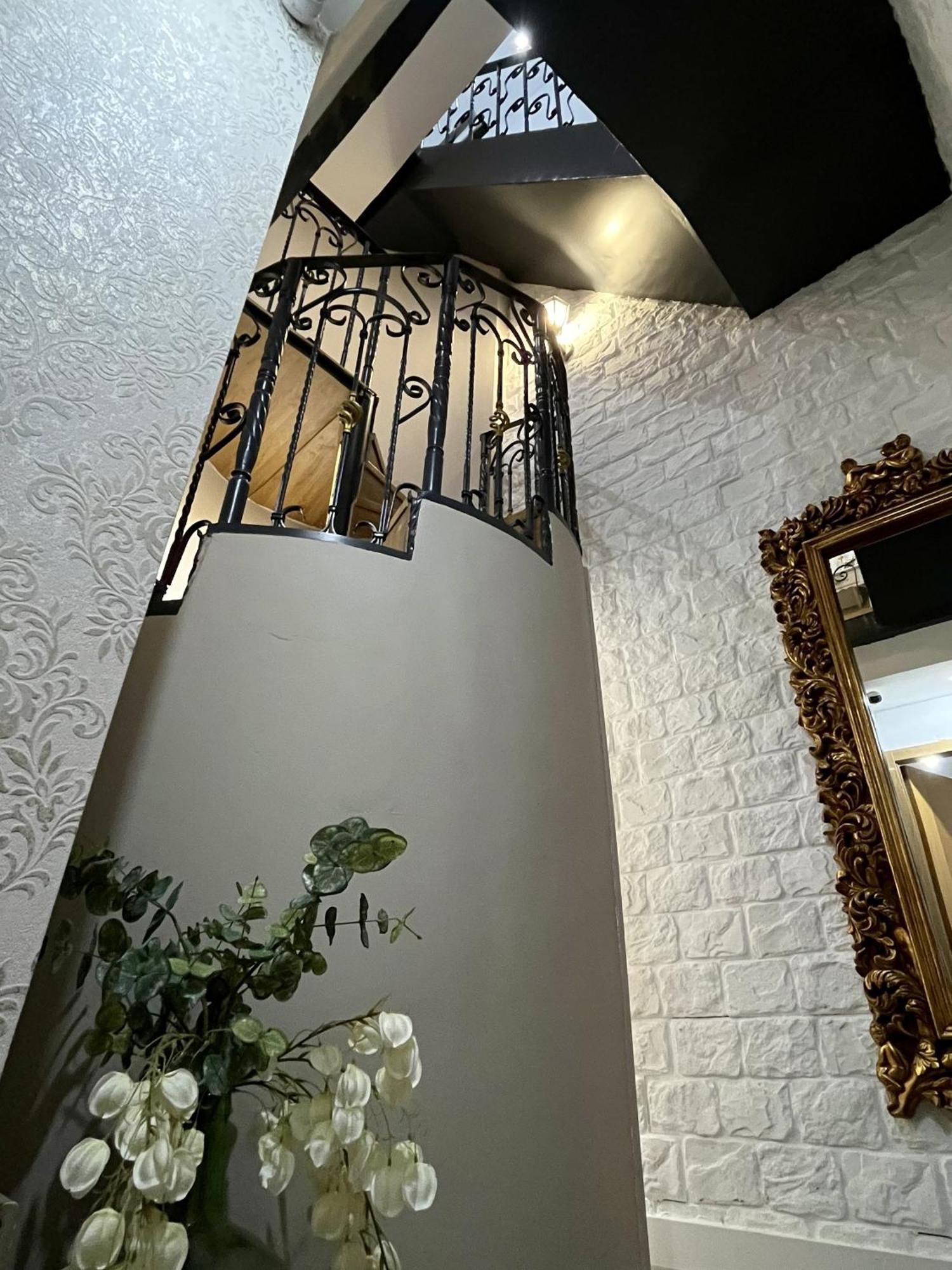 Appartement Torres De La Catedral à Jaén Extérieur photo